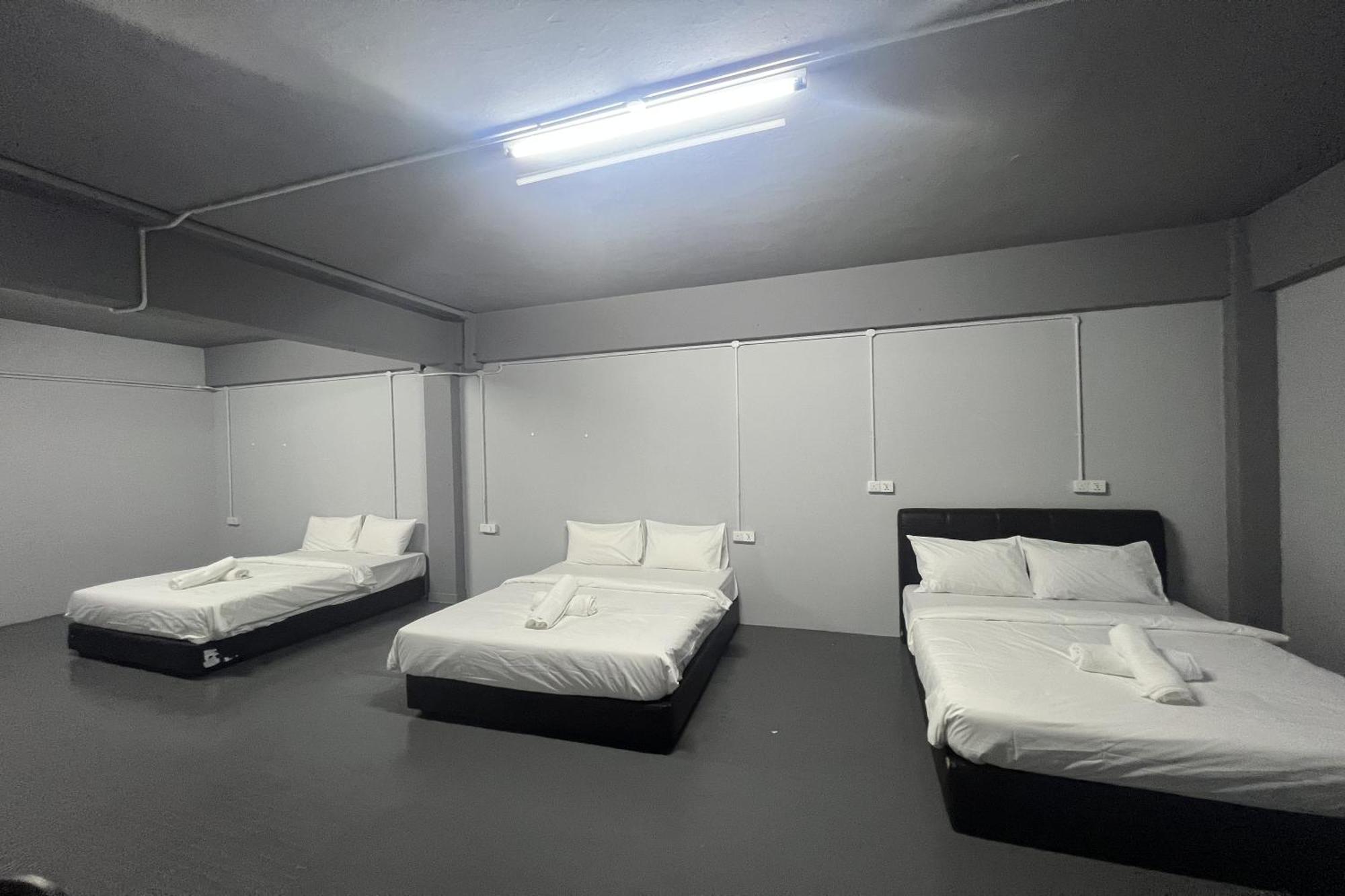 Makotel Hostel Ipoh Bagian luar foto