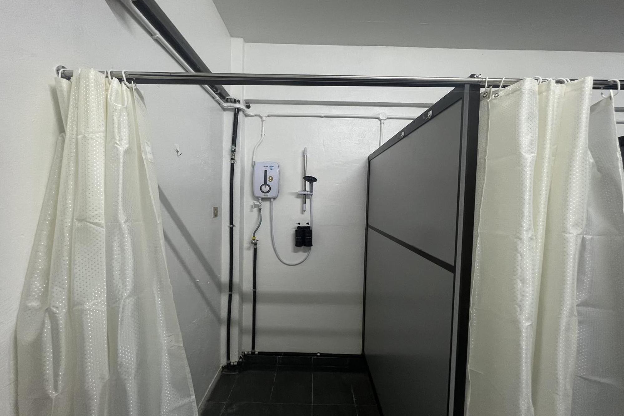 Makotel Hostel Ipoh Bagian luar foto