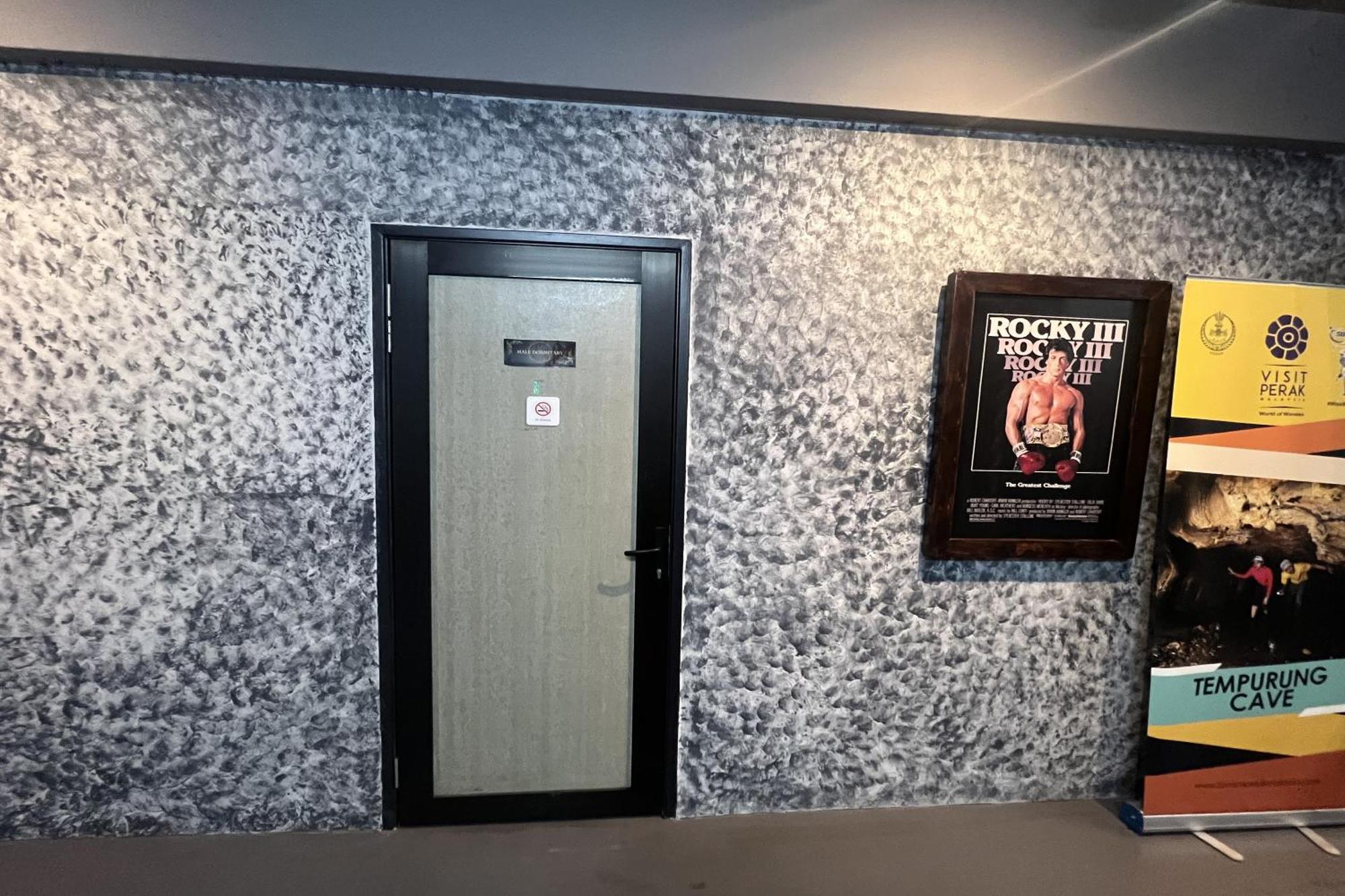 Makotel Hostel Ipoh Bagian luar foto