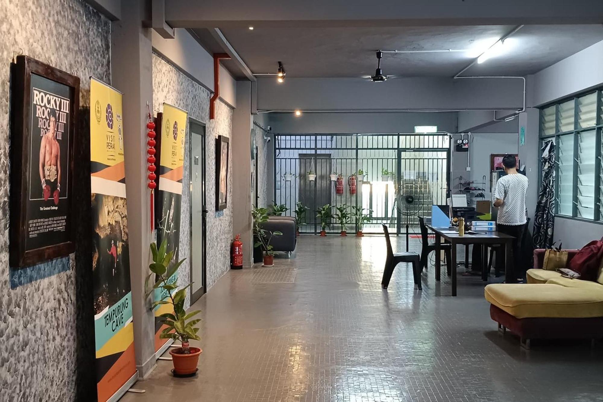 Makotel Hostel Ipoh Bagian luar foto