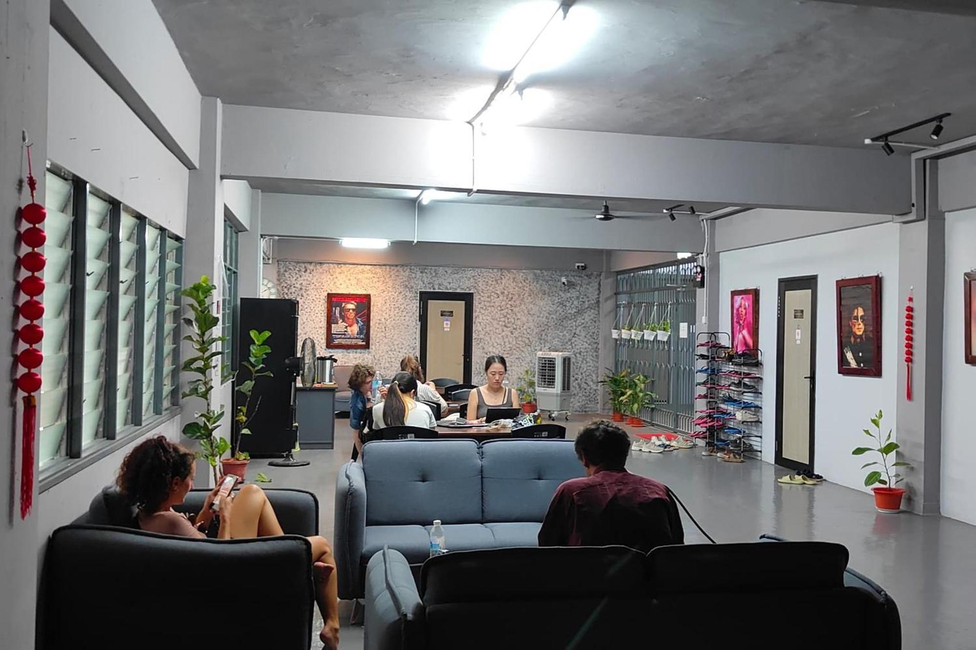 Makotel Hostel Ipoh Bagian luar foto